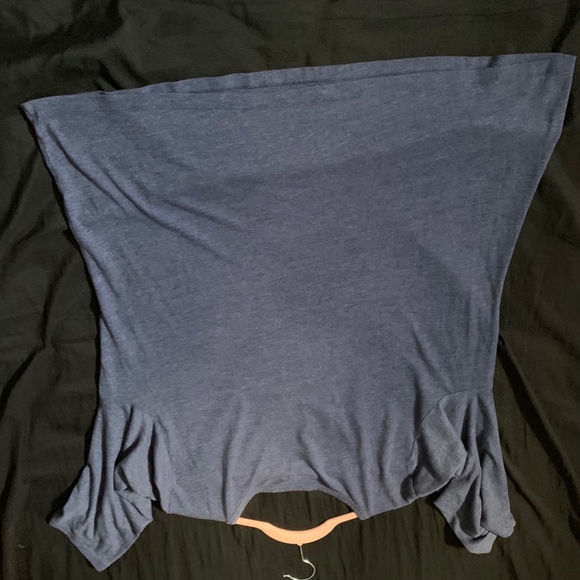 tshirt - Picture 2 of 3